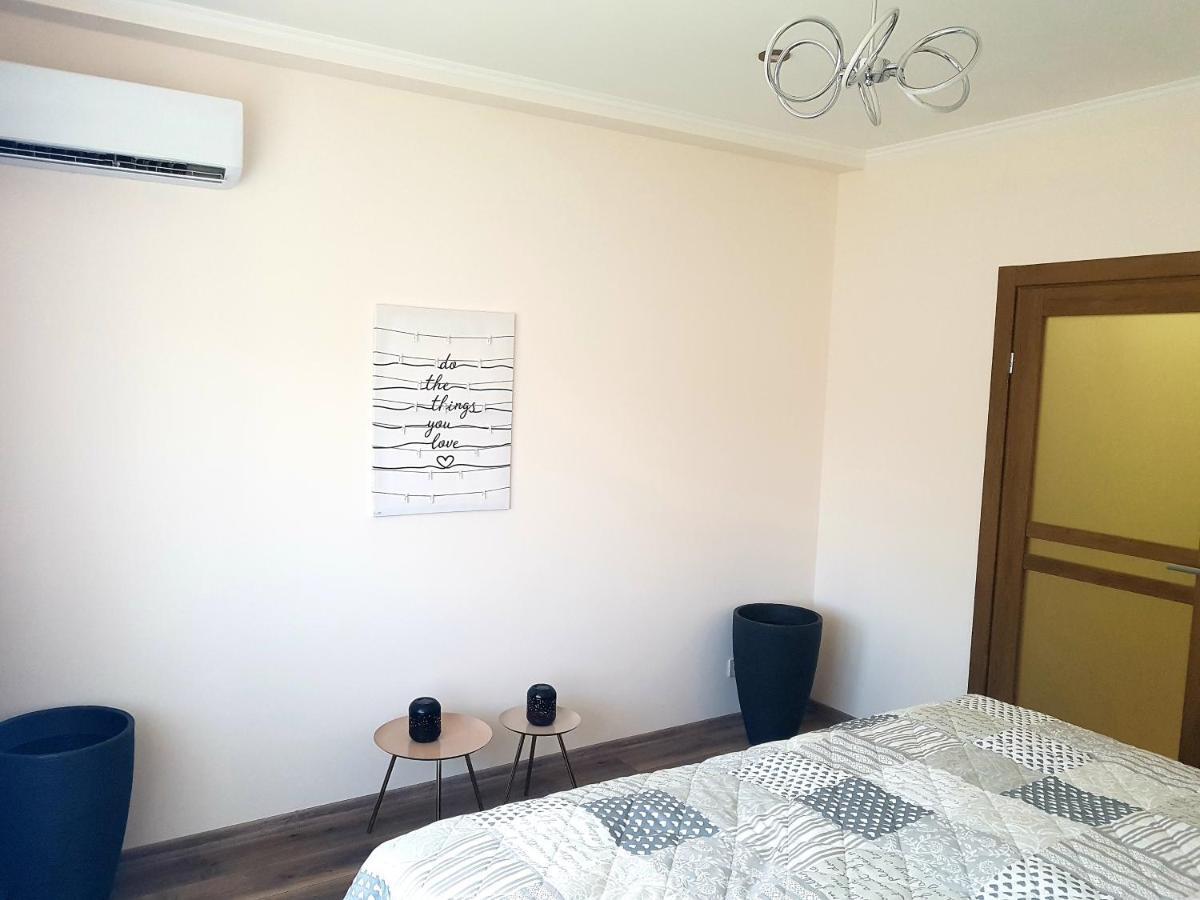 Royal House Apartment Киев Экстерьер фото