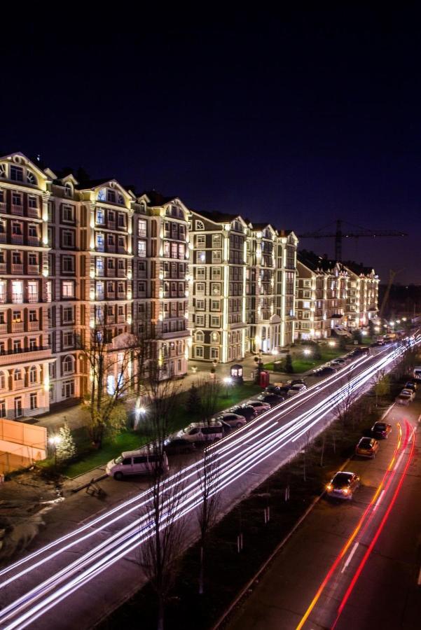 Royal House Apartment Киев Экстерьер фото